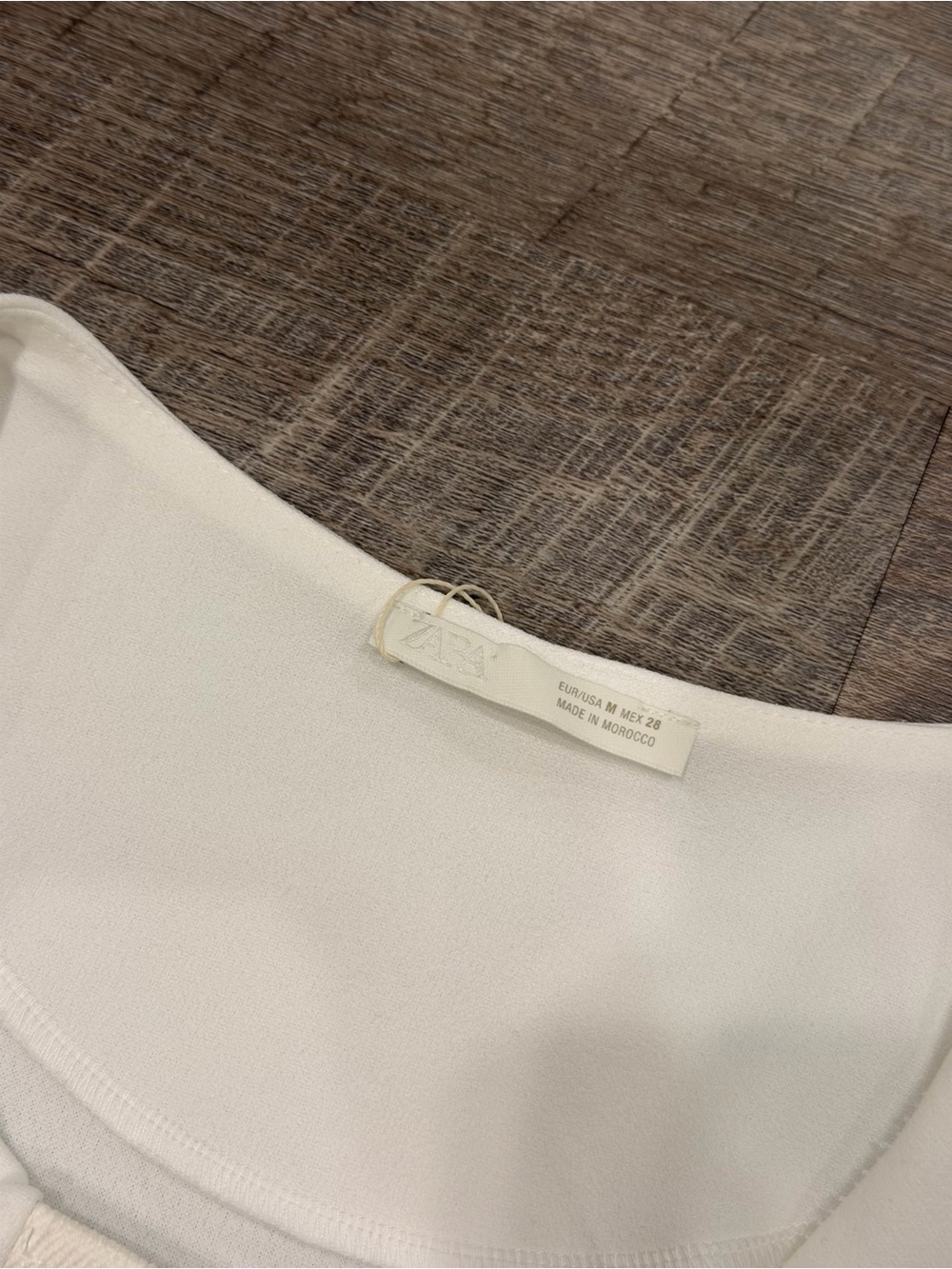 Zara White Crop Vest Top Sz M NWT Sleeveless Button Front Structured Minimalist - Picture 4 of 7